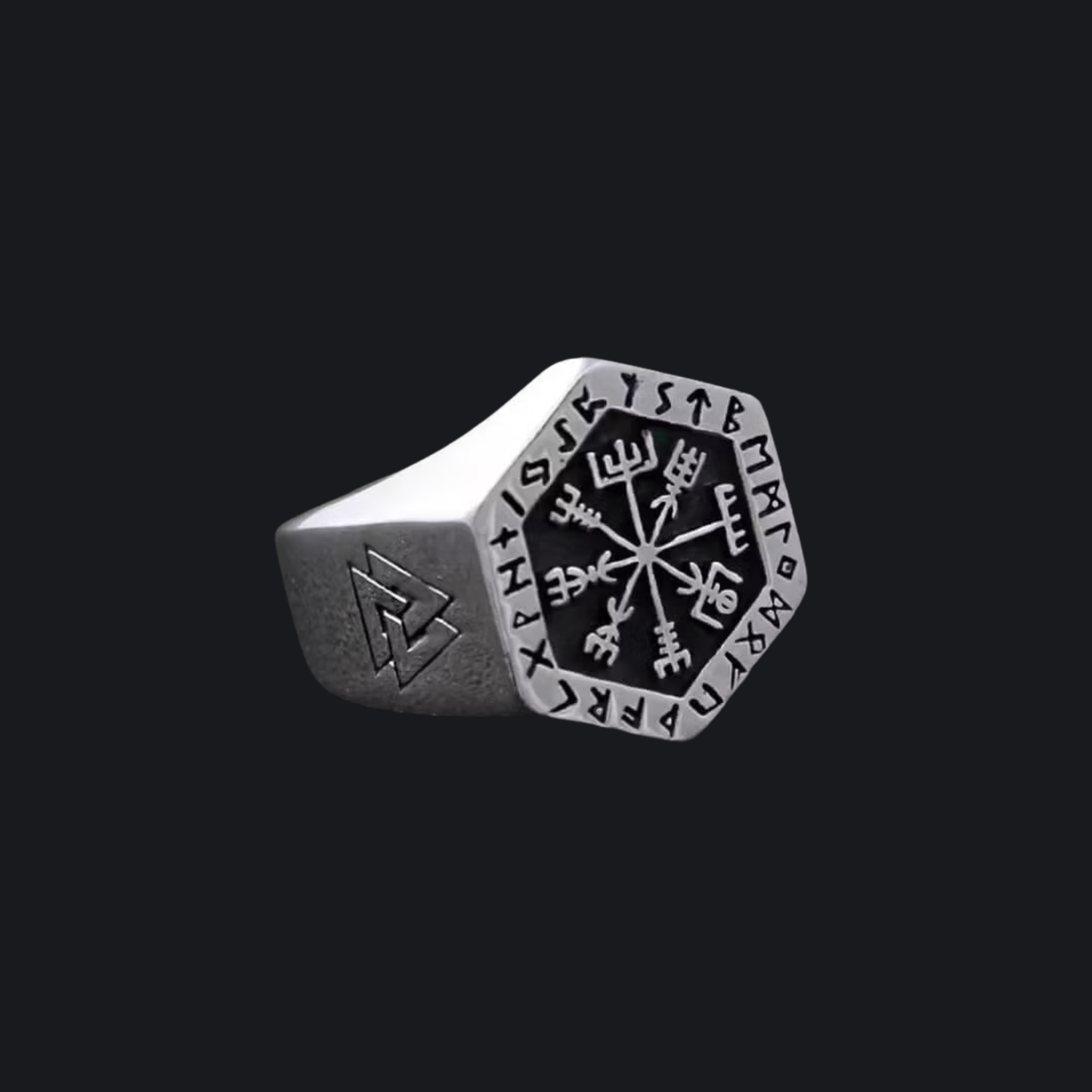 Vegvísir Viking Signet Ring